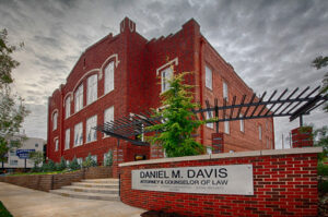 View Dan Davis Law Reviews, Ratings and Testimonials